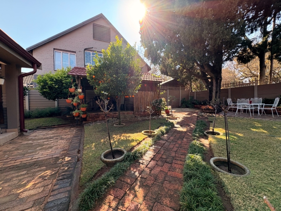 4 Bedroom Property for Sale in Wilkoppies North West